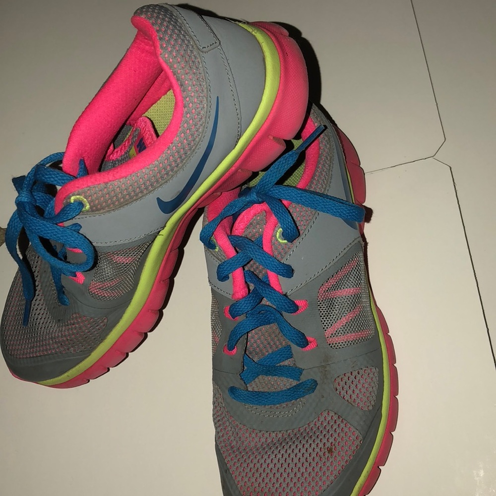 neon nike flex 2014 runs